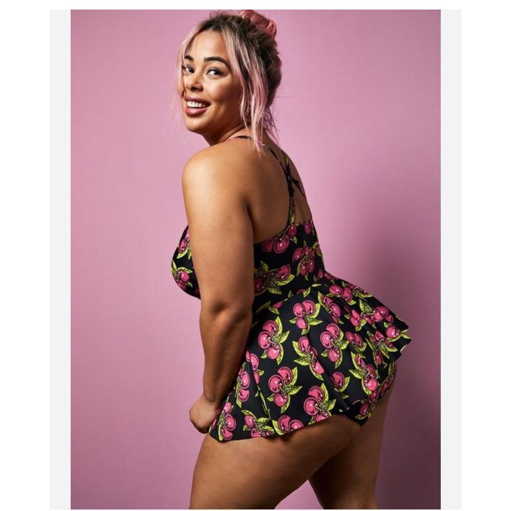 BETSEY JOHNSON X TORRID black cherry one piece swimsuit 6X